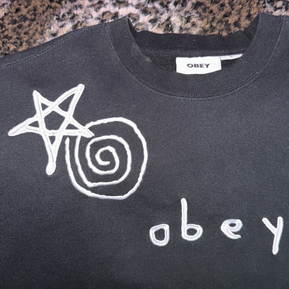 Obey Black Crewneck